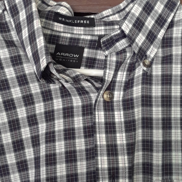 Arrow Wrinkle free button up mens size L - Picture 2 of 13